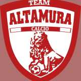 ...mentre l�Altamura s�, quando tra gli anni Ottanta e Novanta disput� cinque tornei in C2